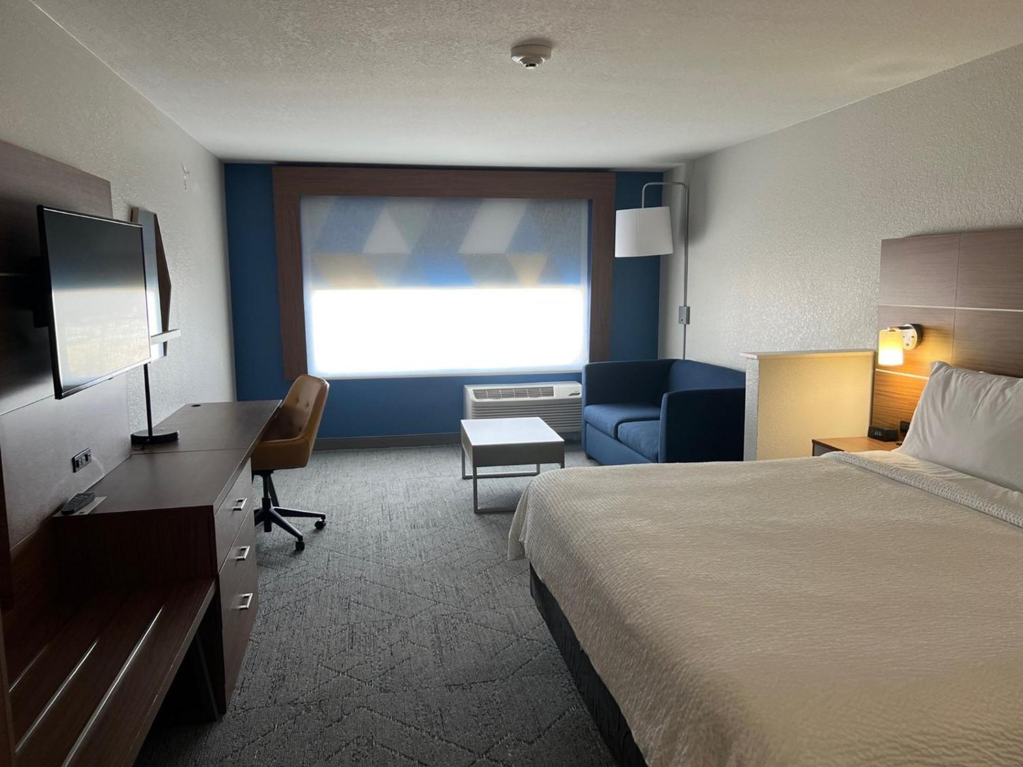 Holiday Inn Express & Suites Moore By Ihg Bagian luar foto