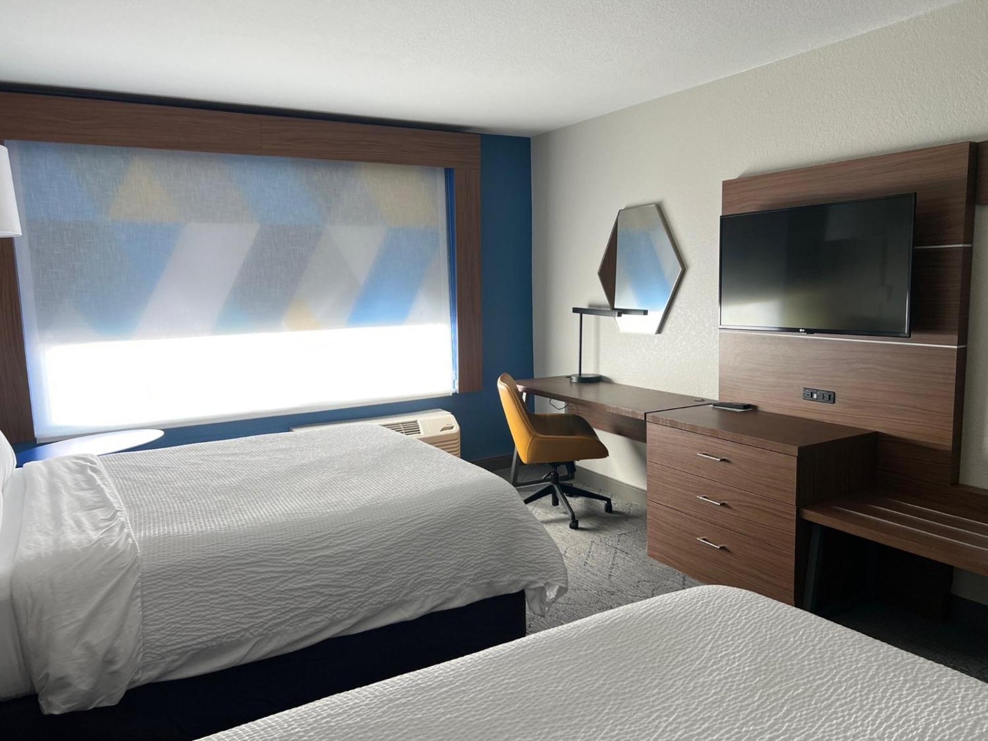 Holiday Inn Express & Suites Moore By Ihg Bagian luar foto